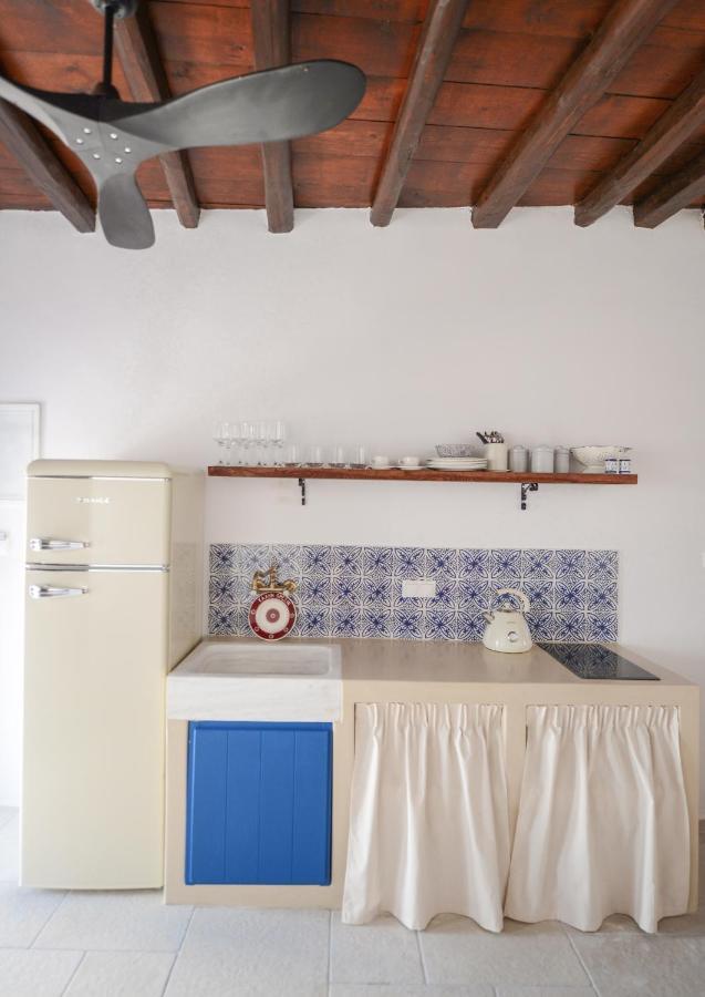 Castrum Traditional Sunset Suites Plaka  Zewnętrze zdjęcie
