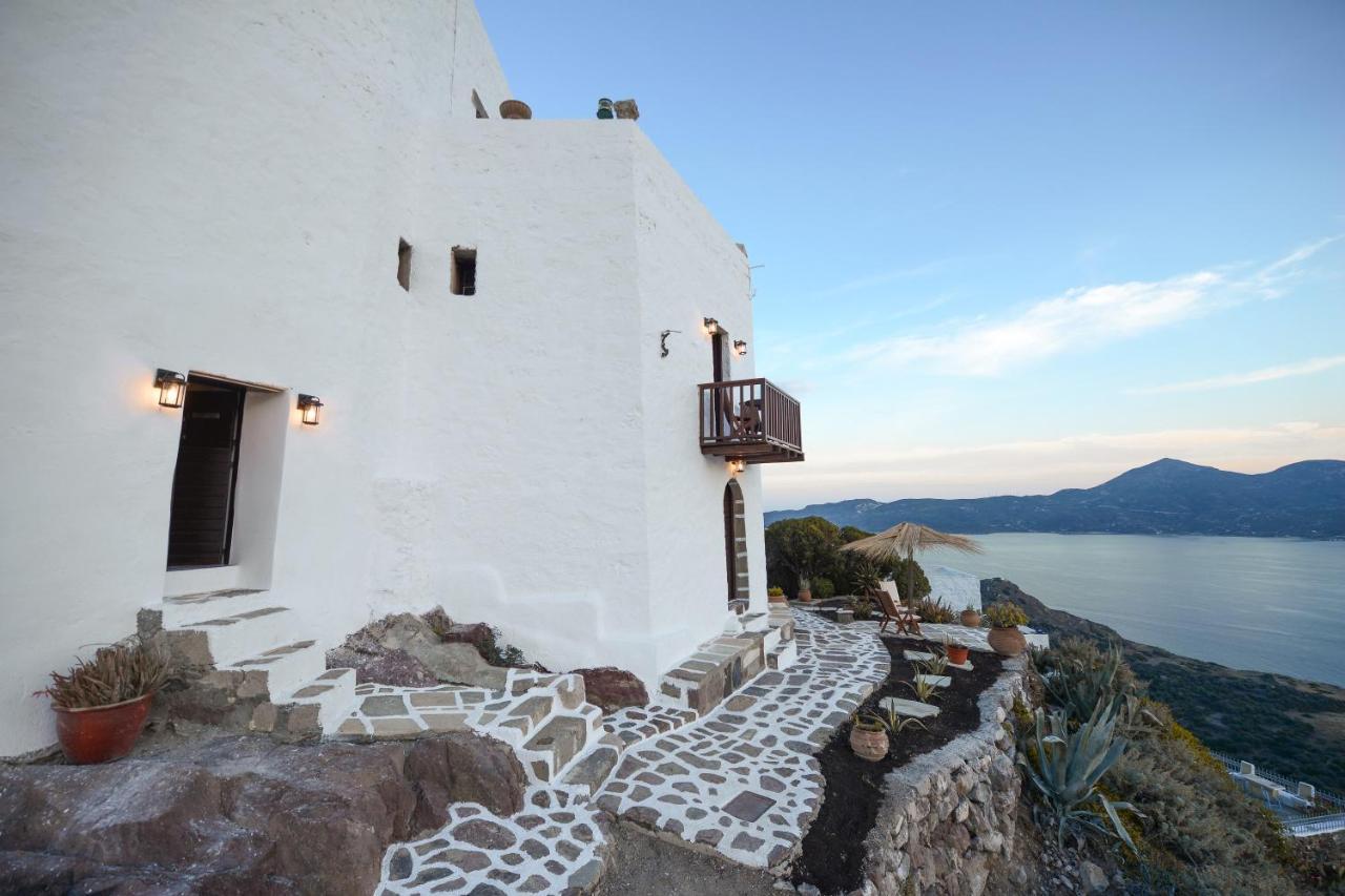 Castrum Traditional Sunset Suites Plaka  Zewnętrze zdjęcie