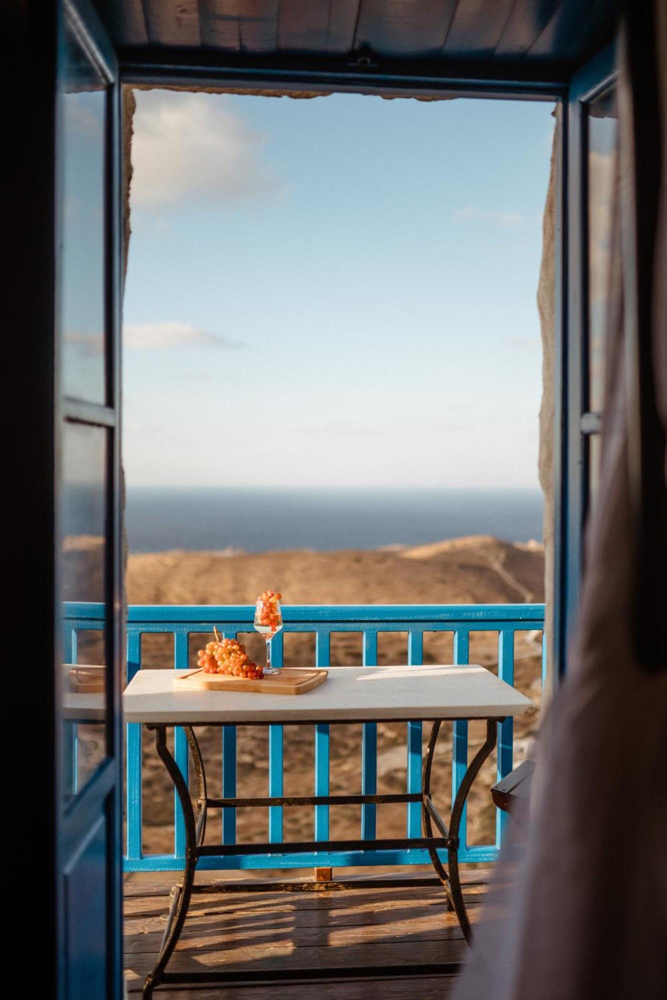 Castrum Traditional Sunset Suites Plaka  Zewnętrze zdjęcie