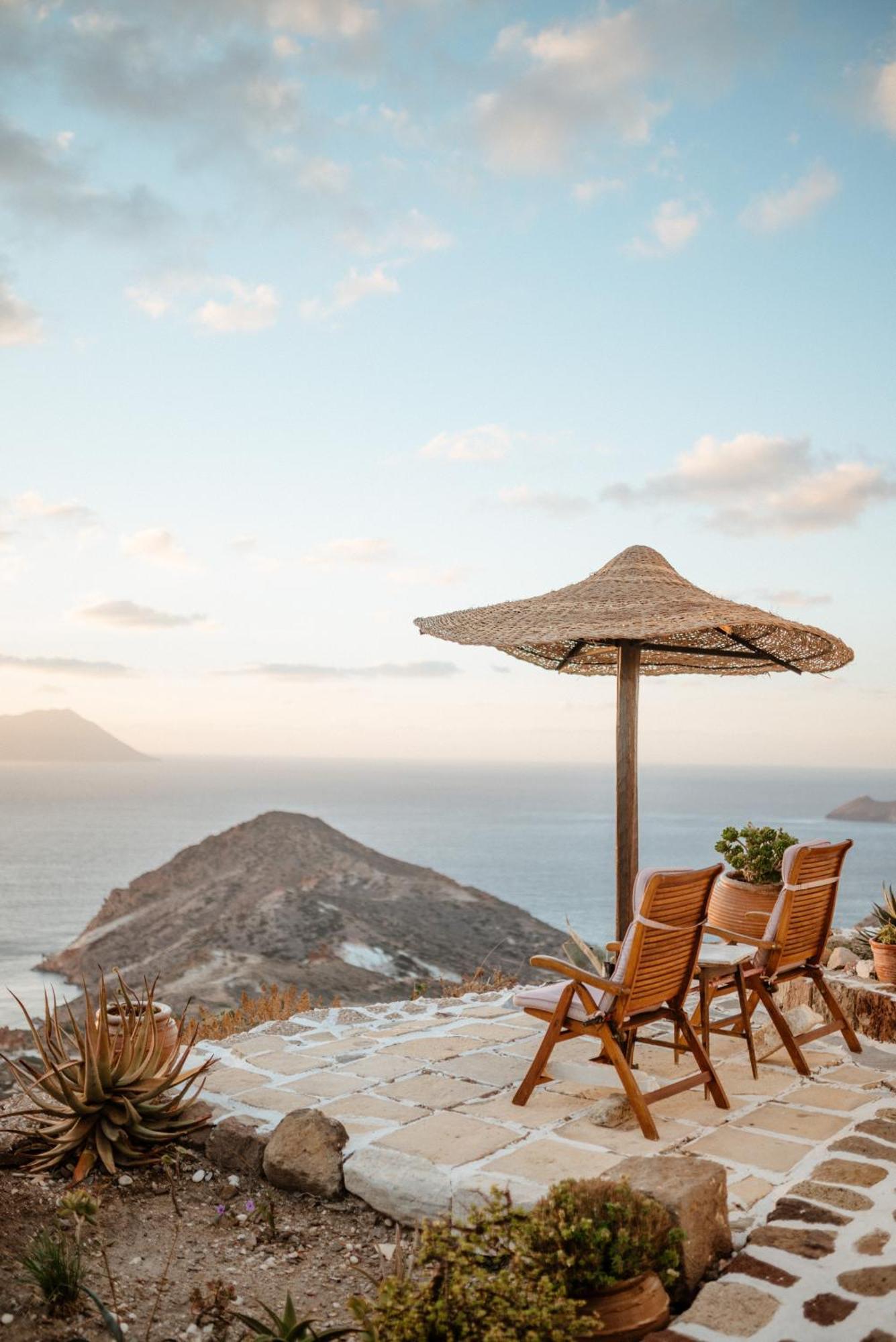 Castrum Traditional Sunset Suites Plaka  Zewnętrze zdjęcie